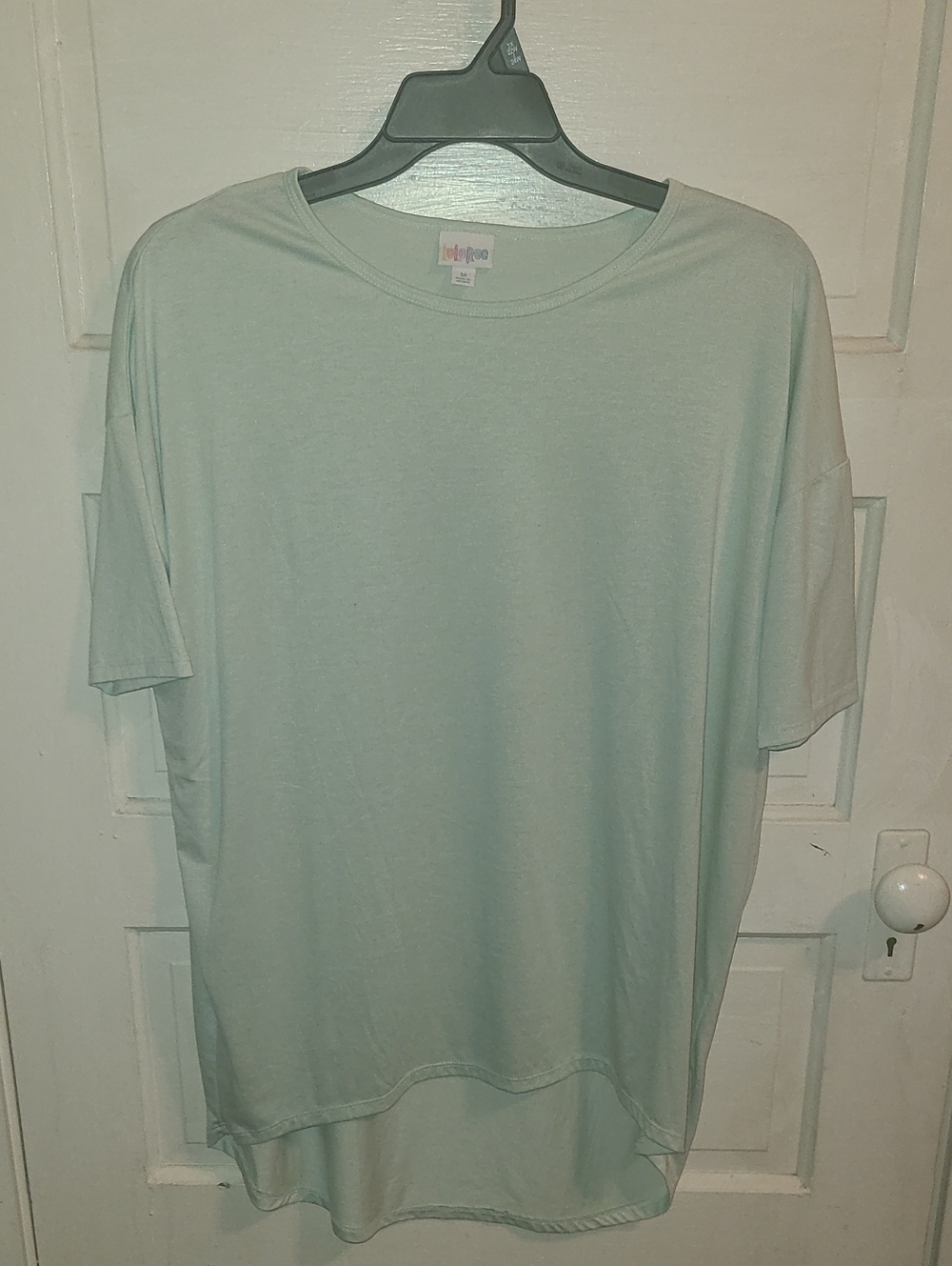 LuLaRoe Light Mint Green Short Sleeve Tee